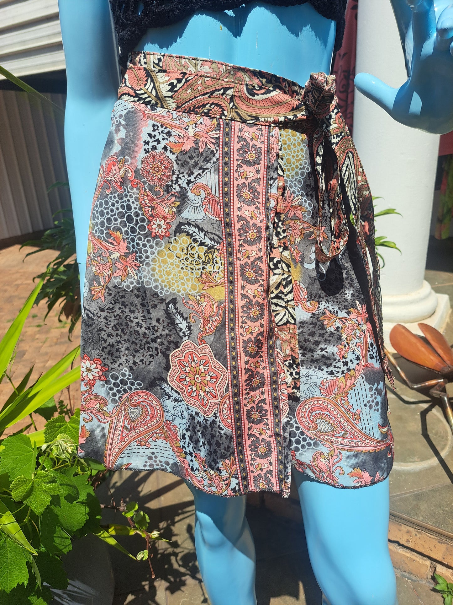Feathers & Mandalas Mini Wrap